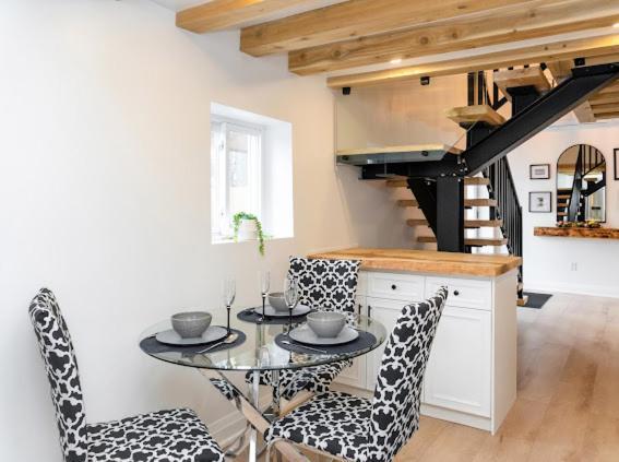 Cozy Cottage Style House Kitchener Eksteriør bilde